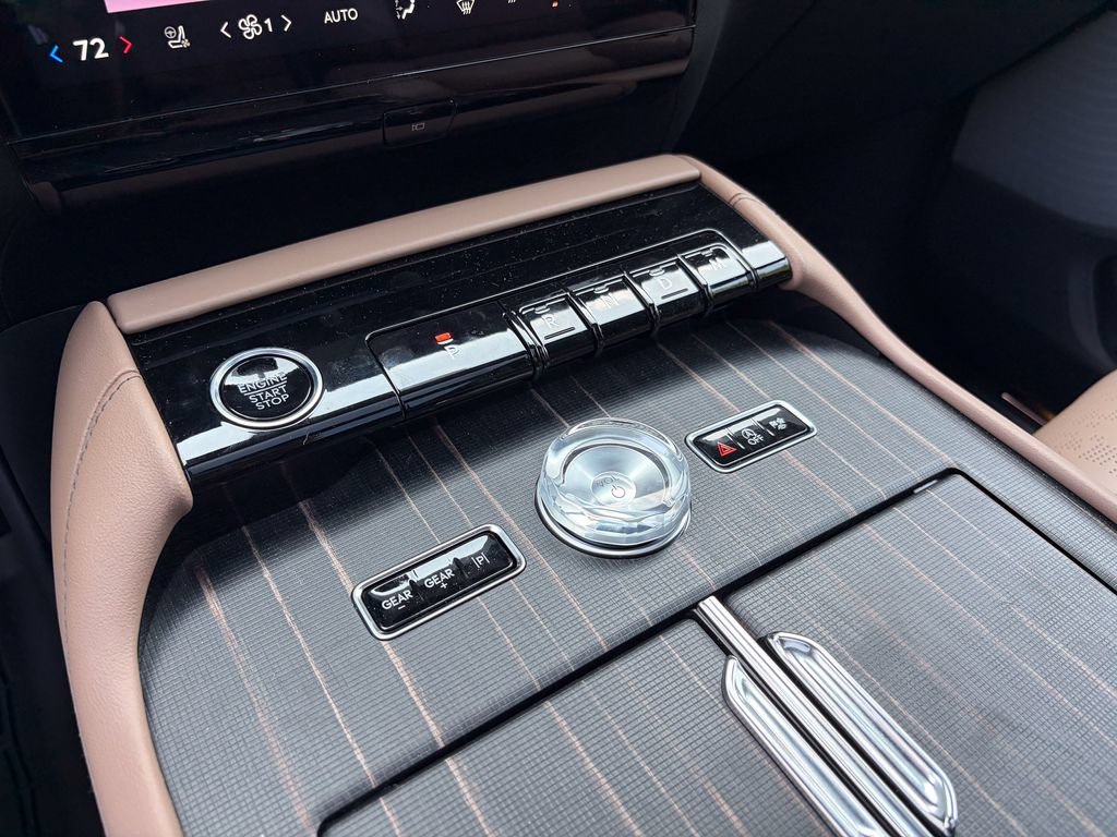 New 2027 Lincoln Navigator Black Label AWD/4WD image 52