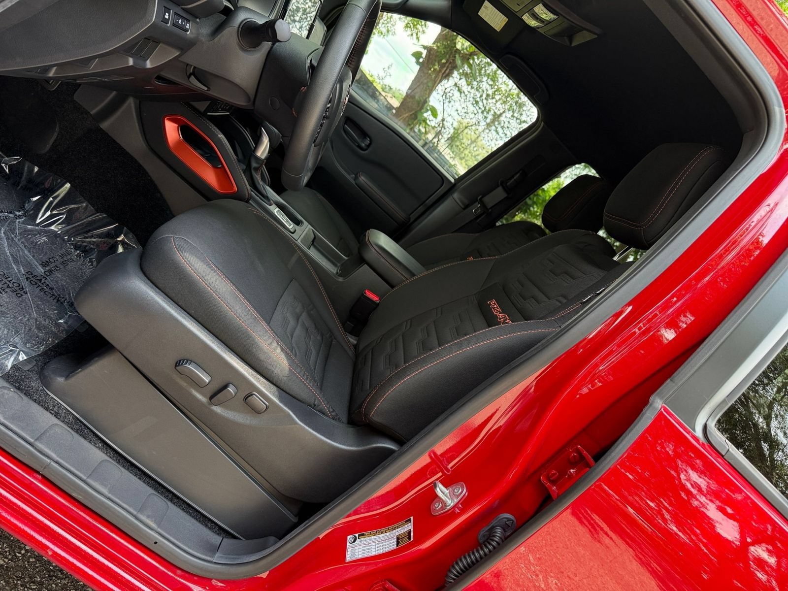 Used 2026 Nissan Frontier PRO-4X AWD/4WD image 22