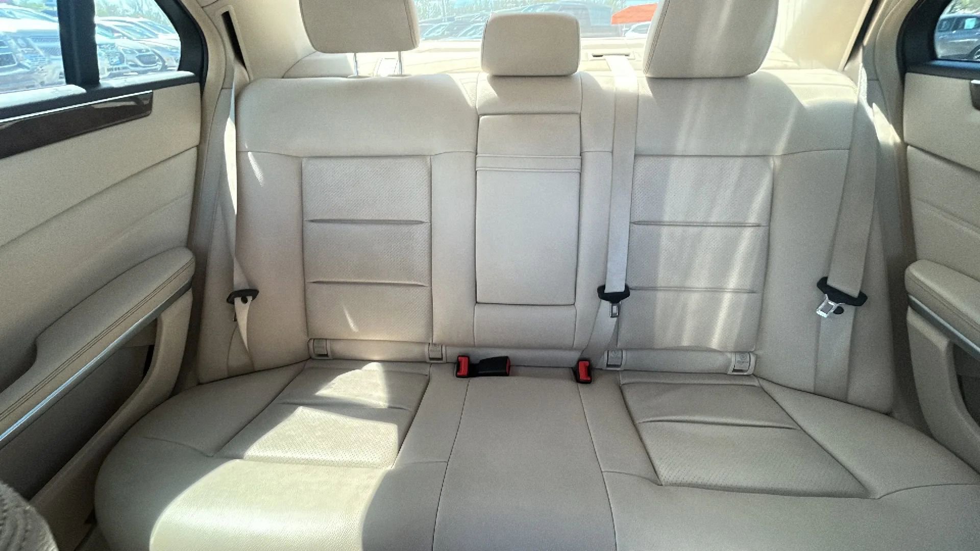 Used 2014 Mercedes-Benz E 350 Sedan image 7