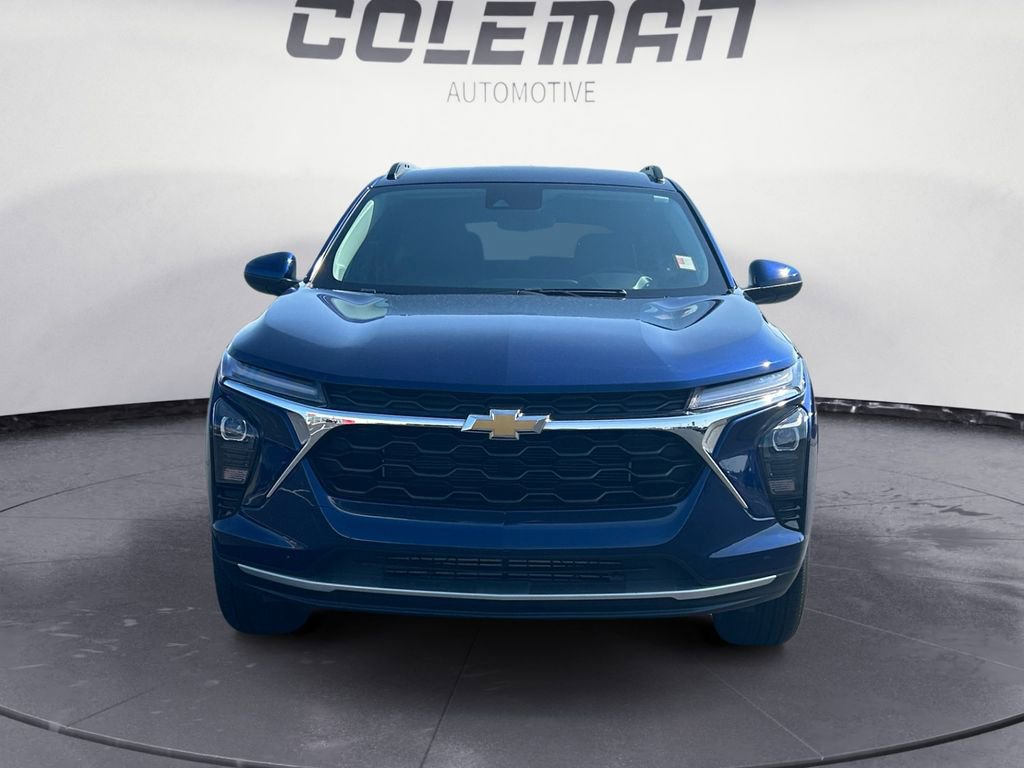 Used 2024 Chevrolet Trax LT w/ Driver Confidence Package image 8