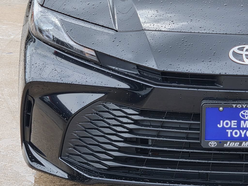 Used 2026 Toyota Camry LE FWD image 5