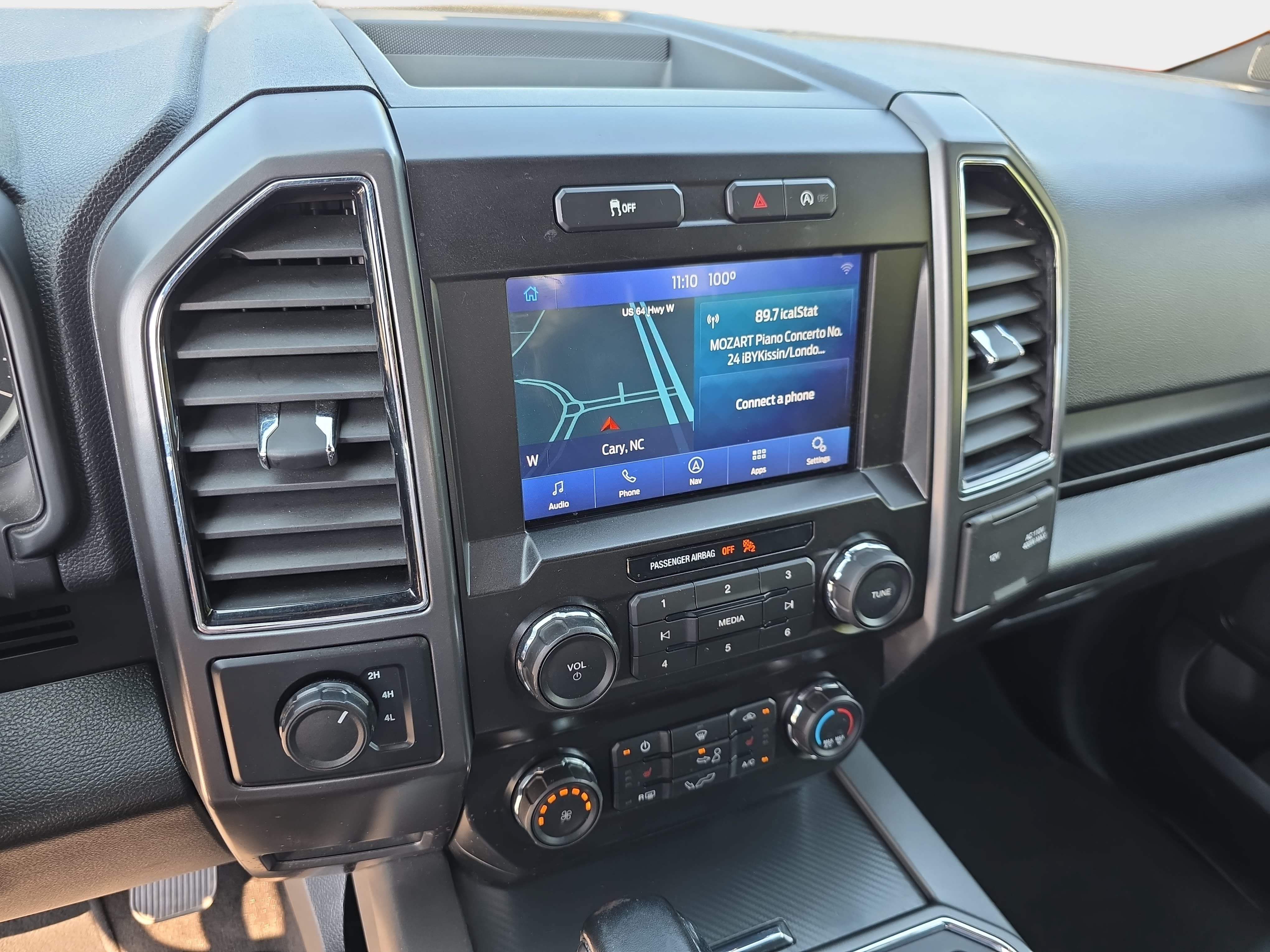 Used 2020 Ford F150 XLT w/ Equipment Group 302A Luxury AWD/4WD image 17