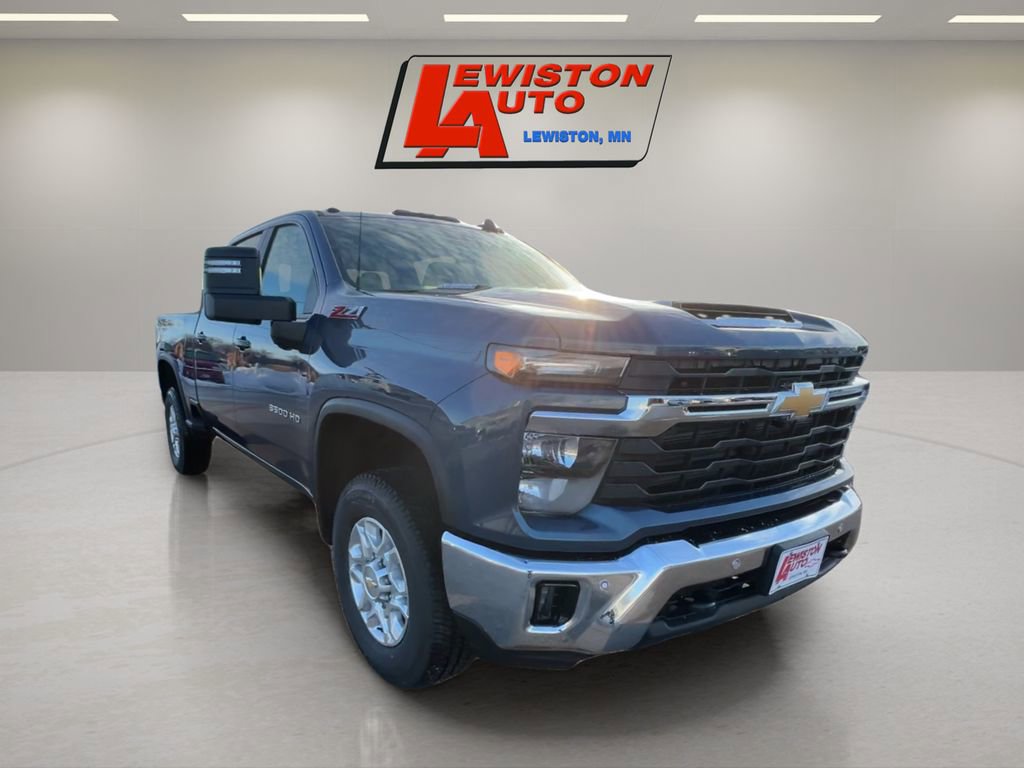 New 2026 Chevrolet Silverado 3500 LT w/ All Star Edition image 7