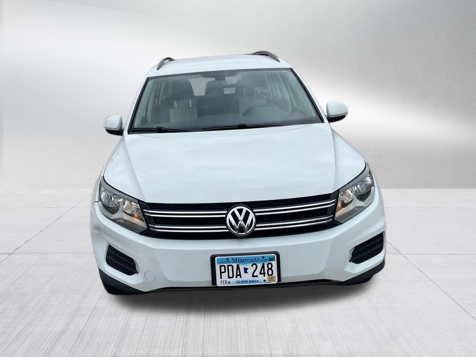 Used 2017 Volkswagen Tiguan S AWD/4WD image 2
