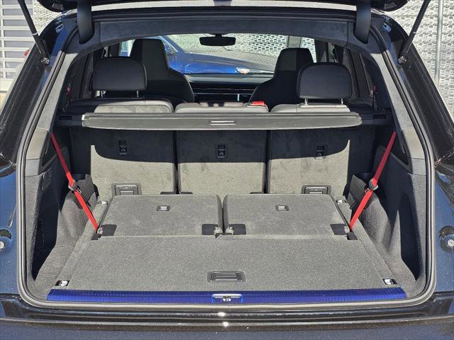 New 2026 Audi SQ7 Prestige image 7