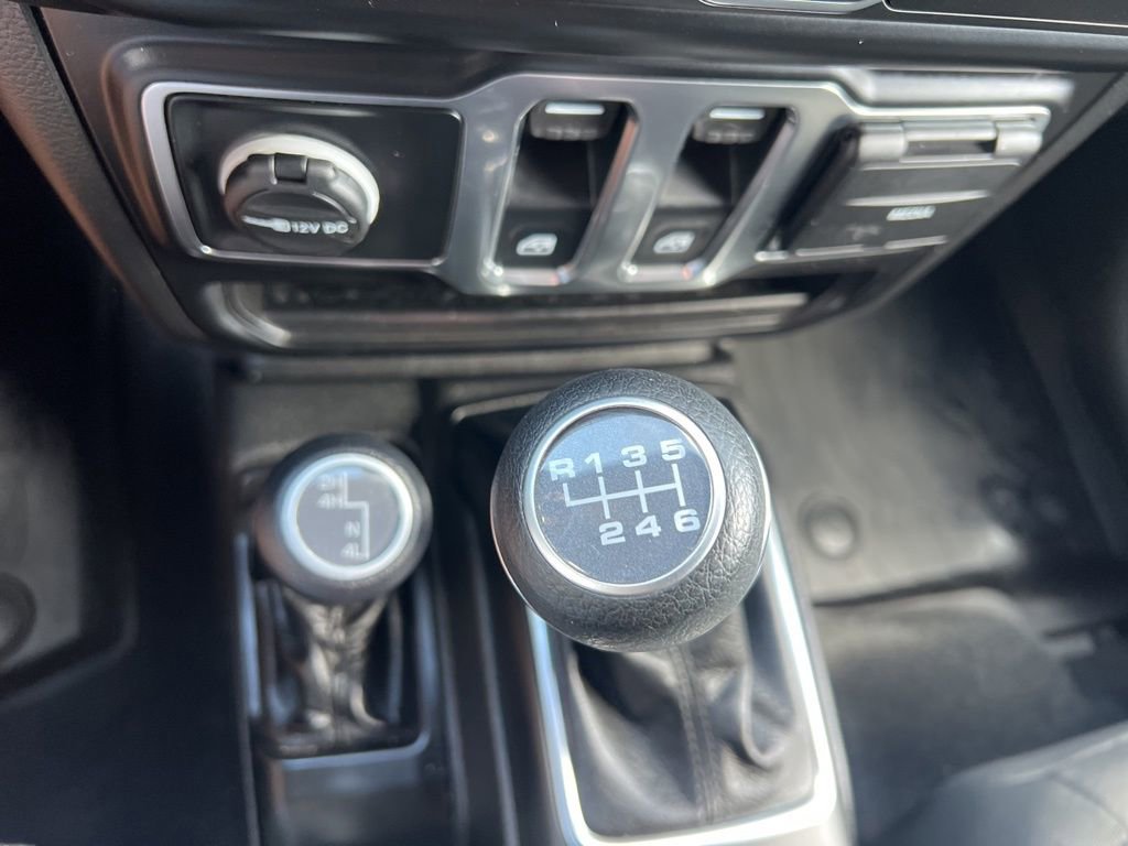 Certified 2022 Jeep Wrangler Willys image 45