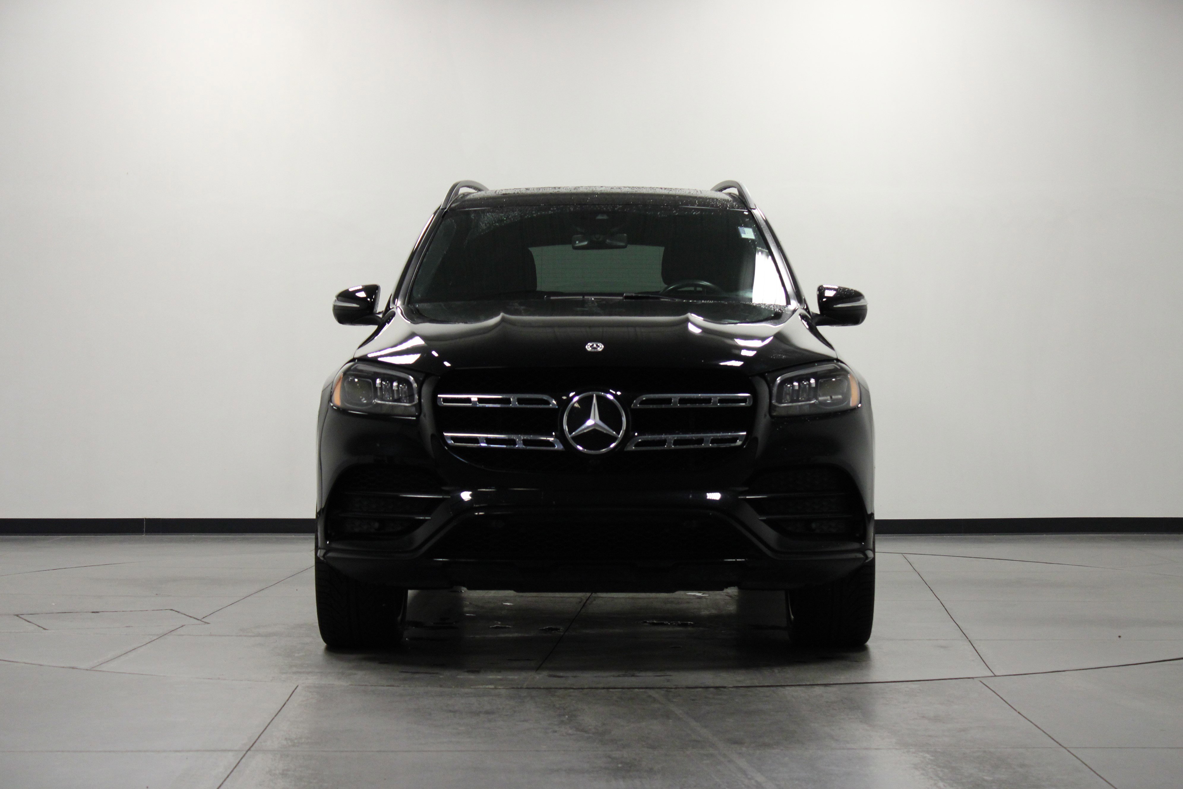 Used 2022 Mercedes-Benz GLS 450 4MATIC image 9