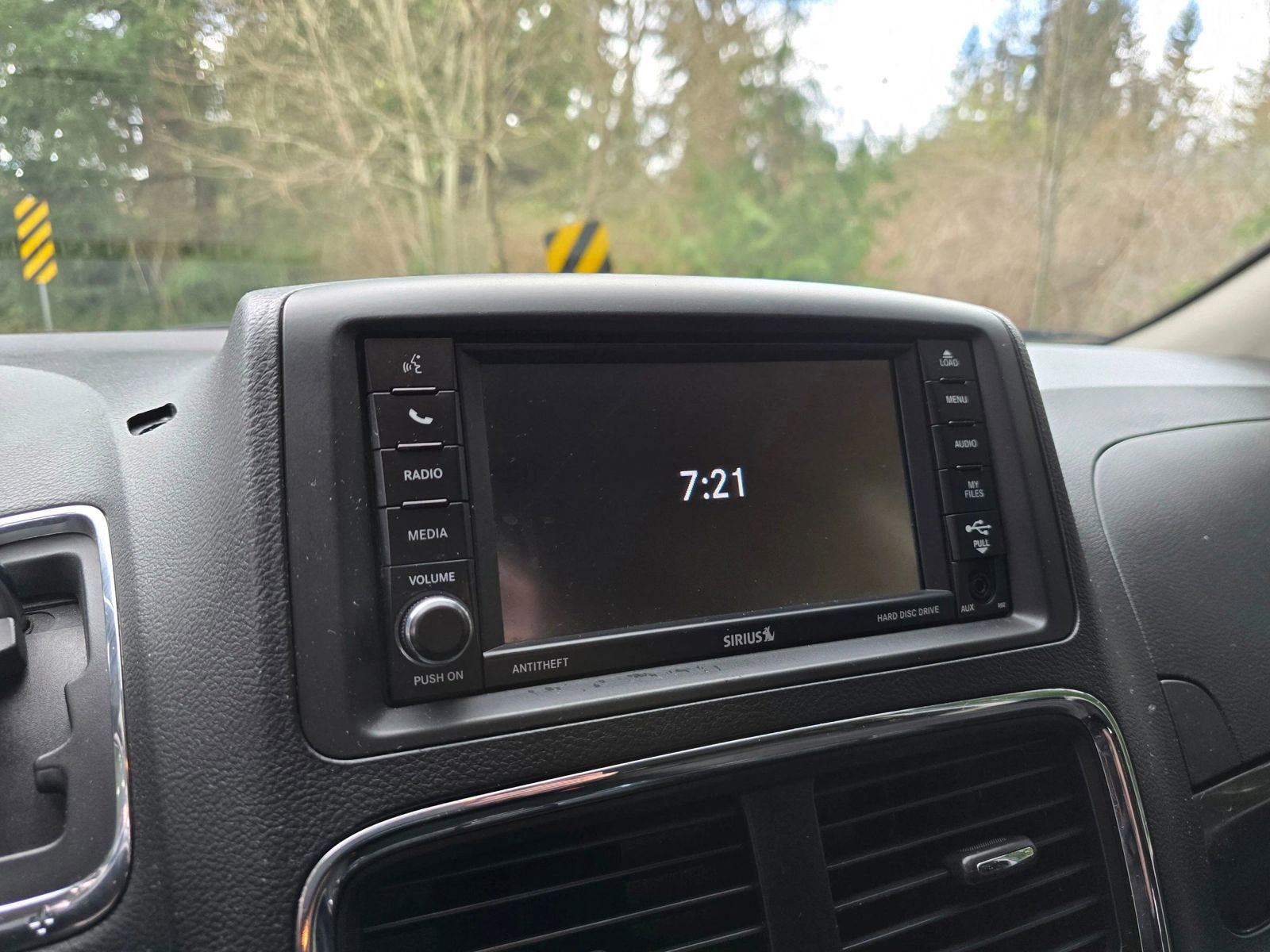 Used 2018 Dodge Grand Caravan SE image 26