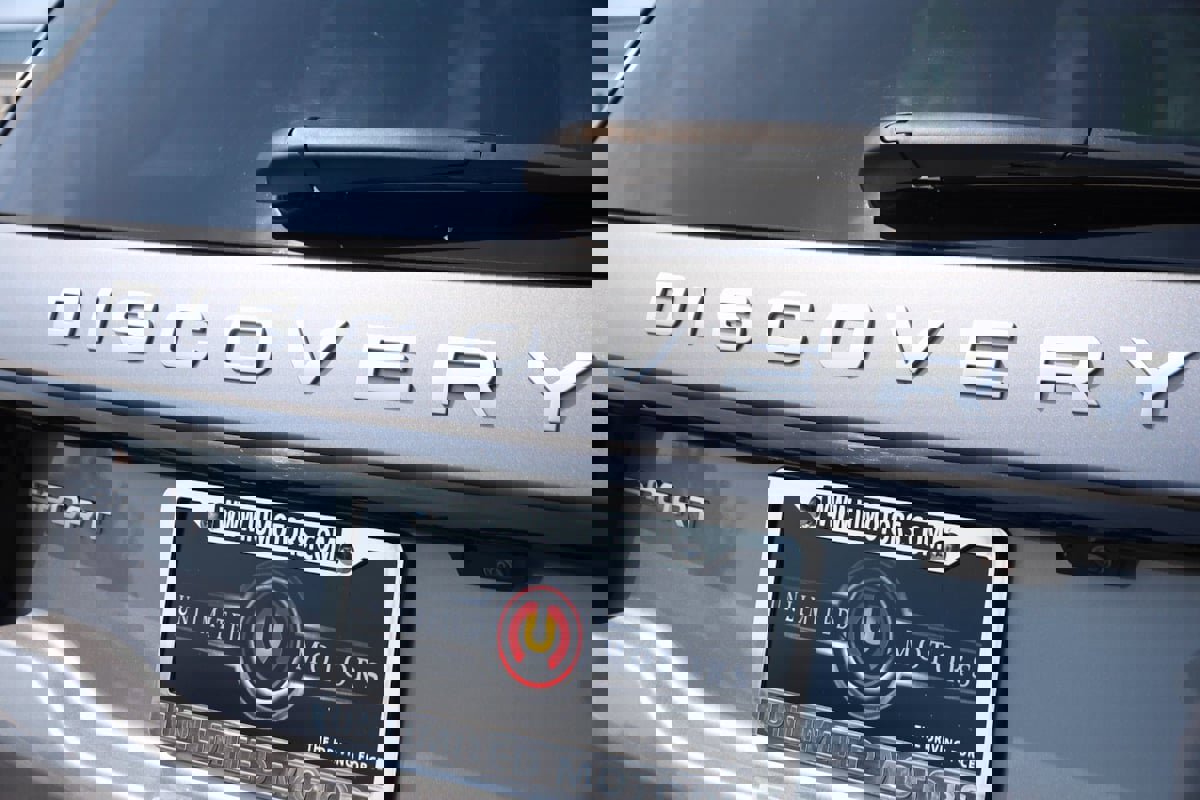 Used 2024 Land Rover Discovery Sport S image 61