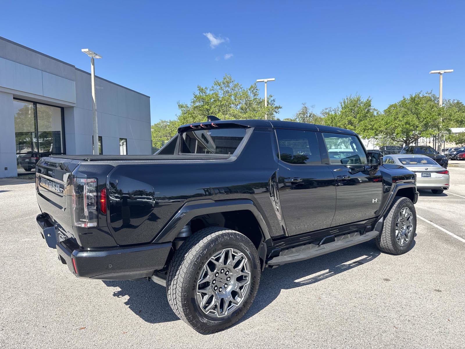 Used 2025 GMC Hummer EV 3X image 3