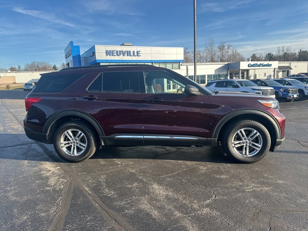Used 2022 Ford Explorer XLT w/ Equipment Group 202A image 1