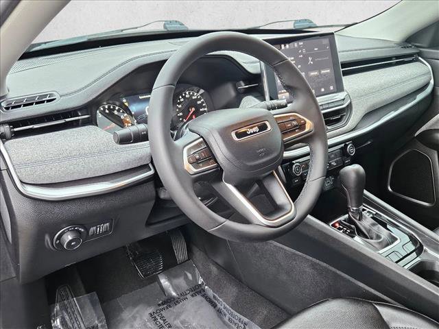 Used 2022 Jeep Compass Latitude image 10