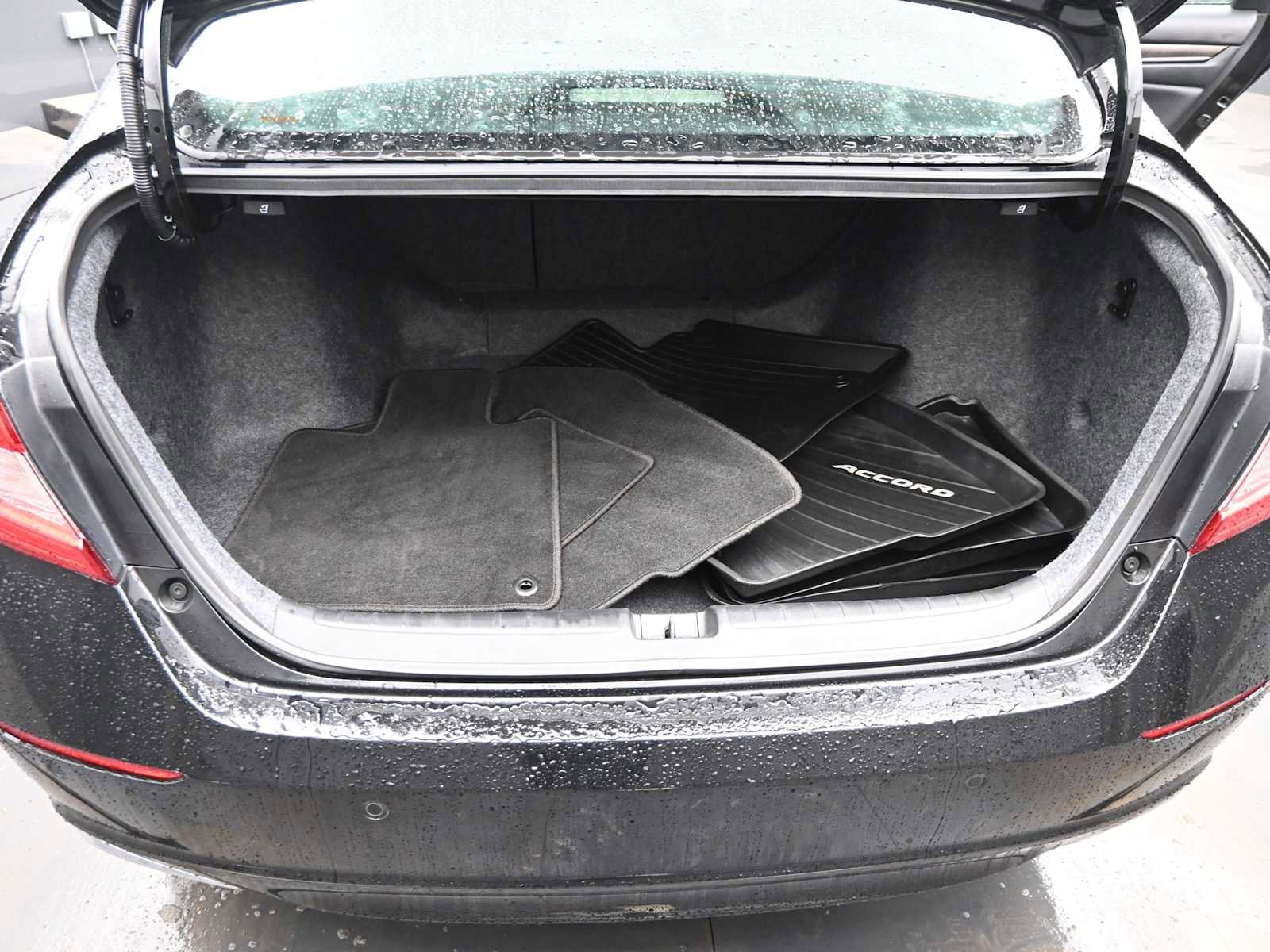 Used 2022 Honda Accord EX-L image 14