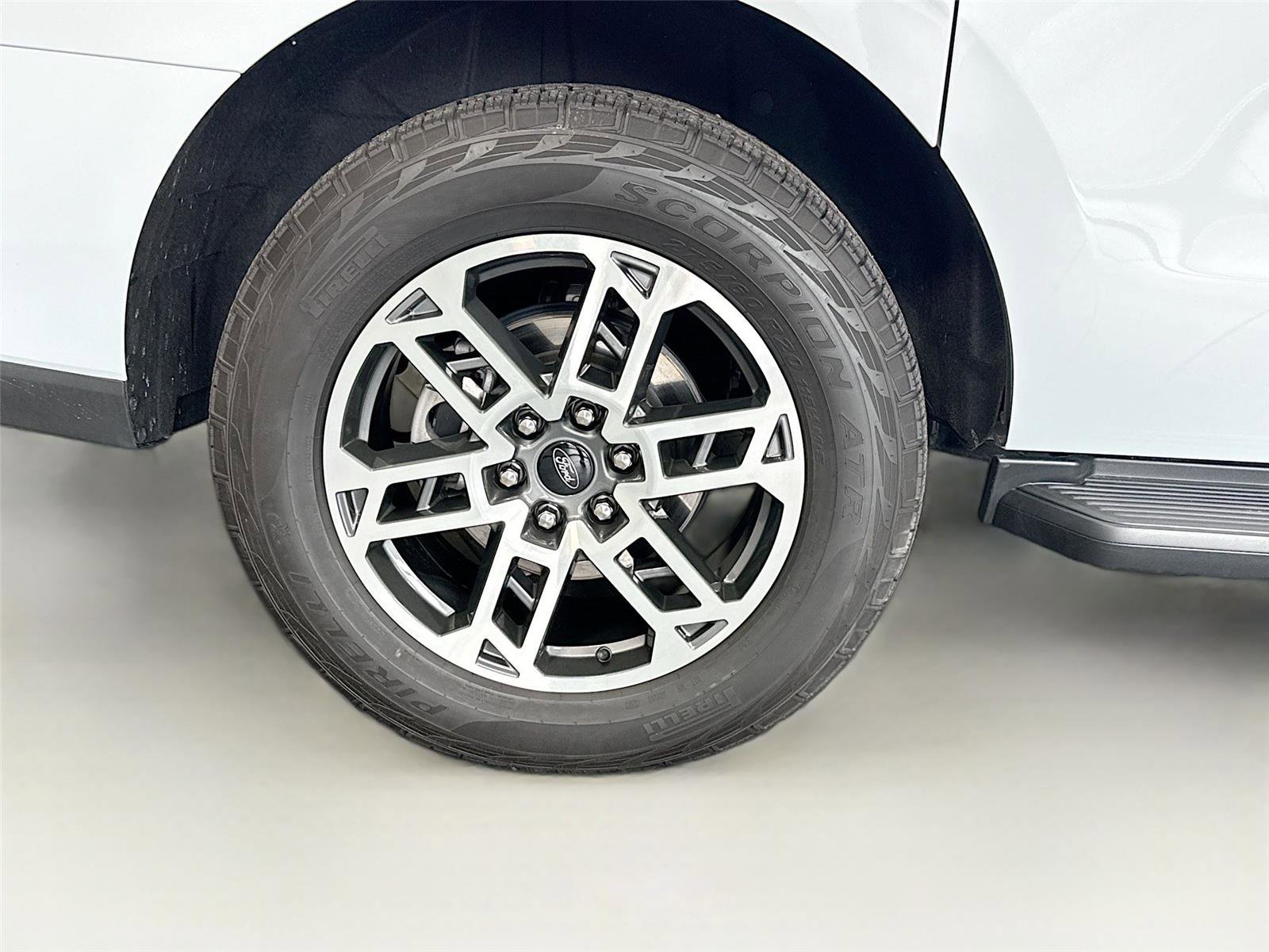 Used 2025 Ford Expedition Max Active AWD/4WD image 36