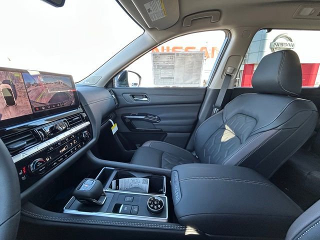 New 2026 Nissan Pathfinder Platinum image 52
