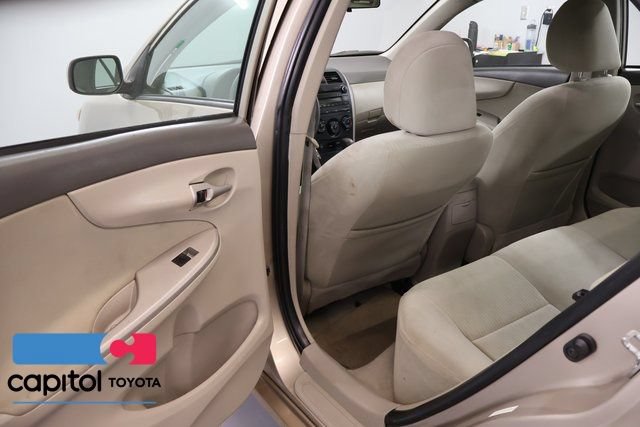 Used 2010 Toyota Corolla LE FWD image 22