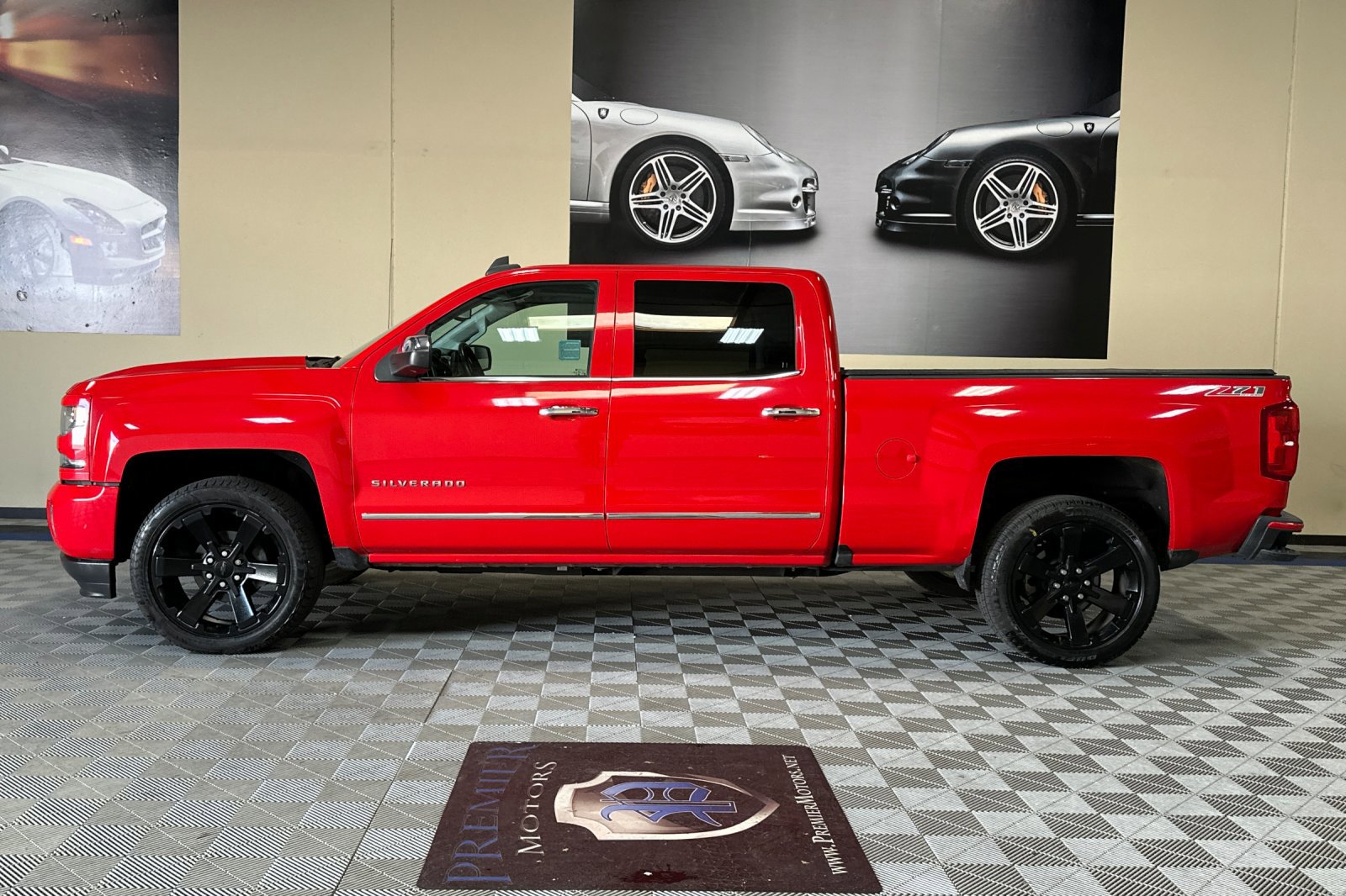 Used 2016 Chevrolet Silverado 1500 LTZ Z71 w/ LTZ Plus Package image 7
