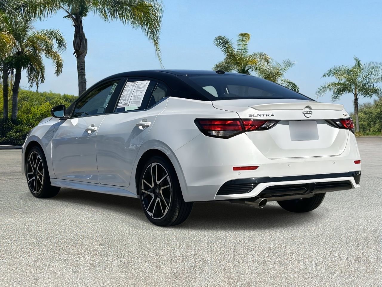 Certified 2025 Nissan Sentra SR image 3