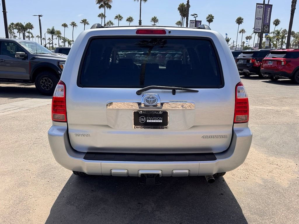 Used 2007 Toyota 4Runner SR5 AWD/4WD image 11