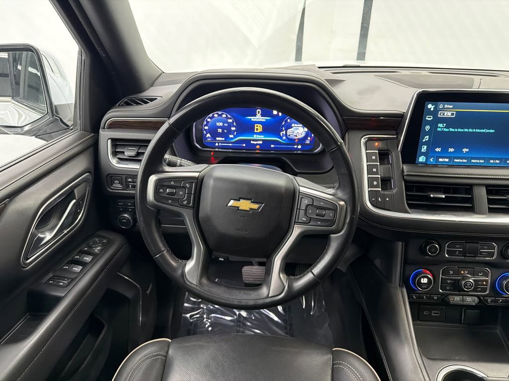 Used 2023 Chevrolet Suburban Premier AWD/4WD image 24