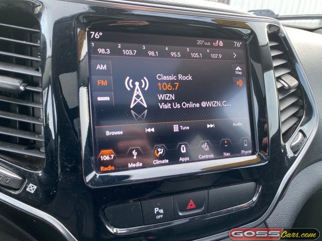 Used 2019 Jeep Cherokee Limited w/ Luxury Group image 12