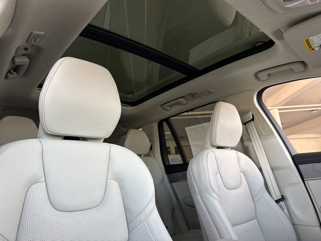 New 2026 Volvo XC90 T8 Ultra w/ Lounge Package AWD/4WD image 17