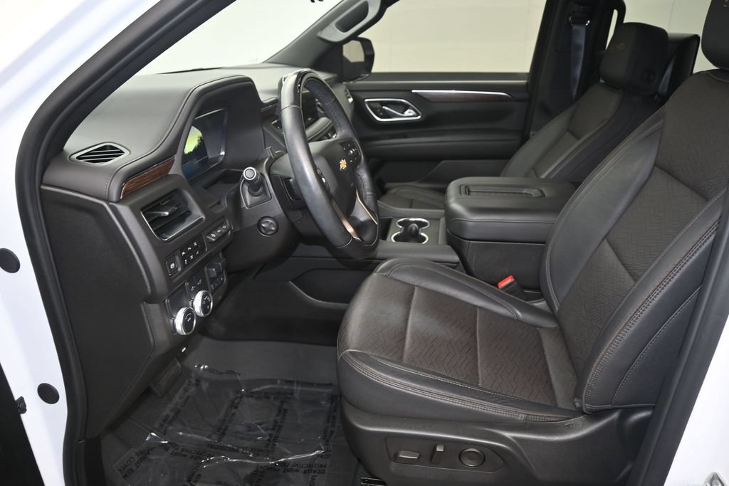 Used 2024 Chevrolet Suburban High Country w/ Advanced Technology Package RWD image 10