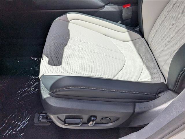 New 2026 Lexus TX 500h AWD image 4