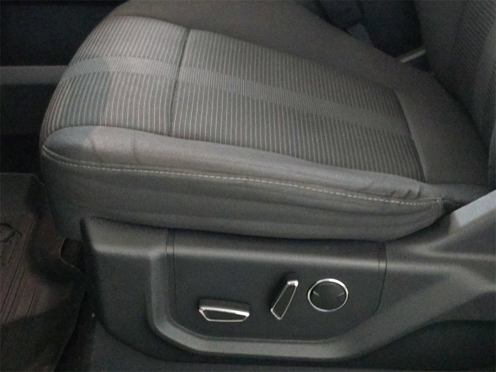 Used 2016 Ford F150 XLT w/ Equipment Group 302A Luxury image 31