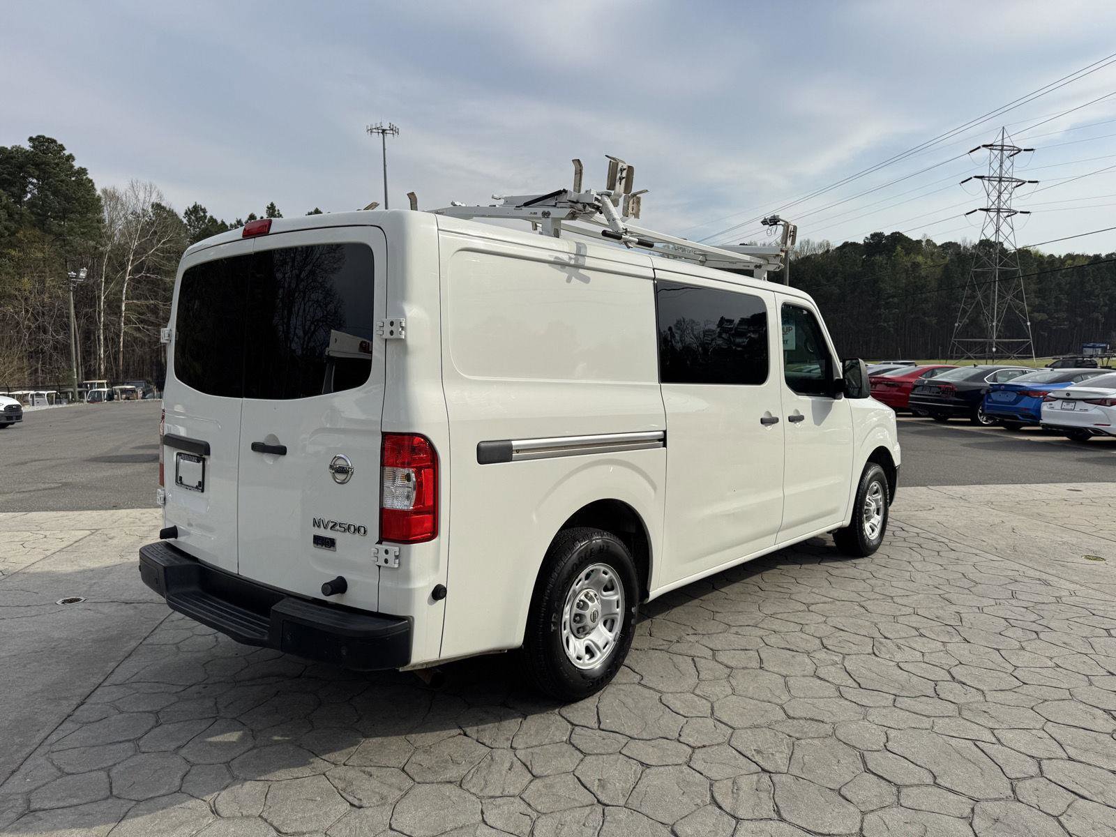 Used 2016 Nissan NV 2500 SV w/ Technology Package image 12