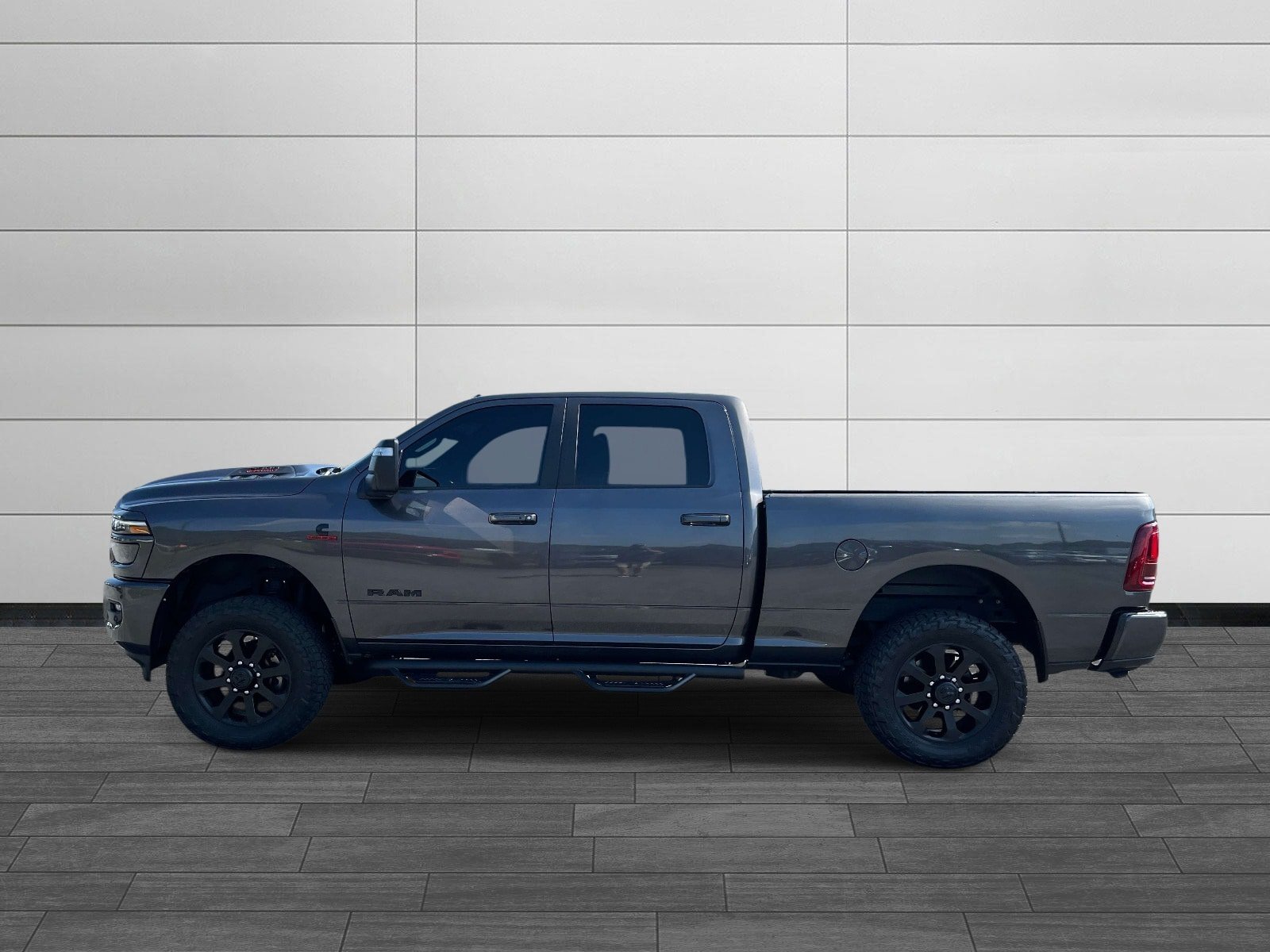Used 2025 RAM 2500 Laramie w/ Night Edition AWD/4WD image 6