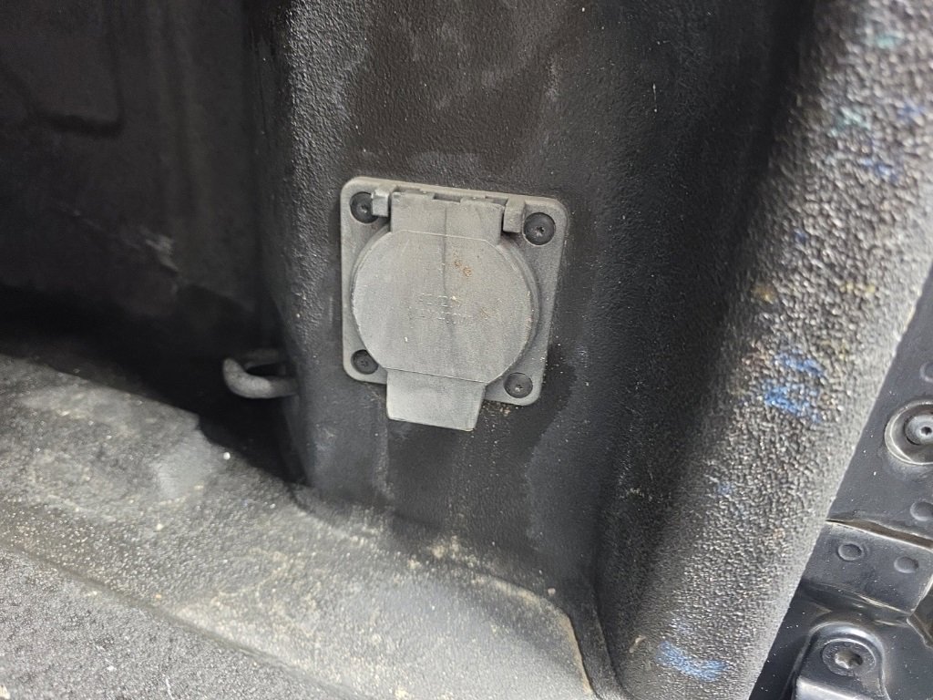 Used 2021 Chevrolet Silverado 2500 LTZ w/ LTZ Plus Package image 38