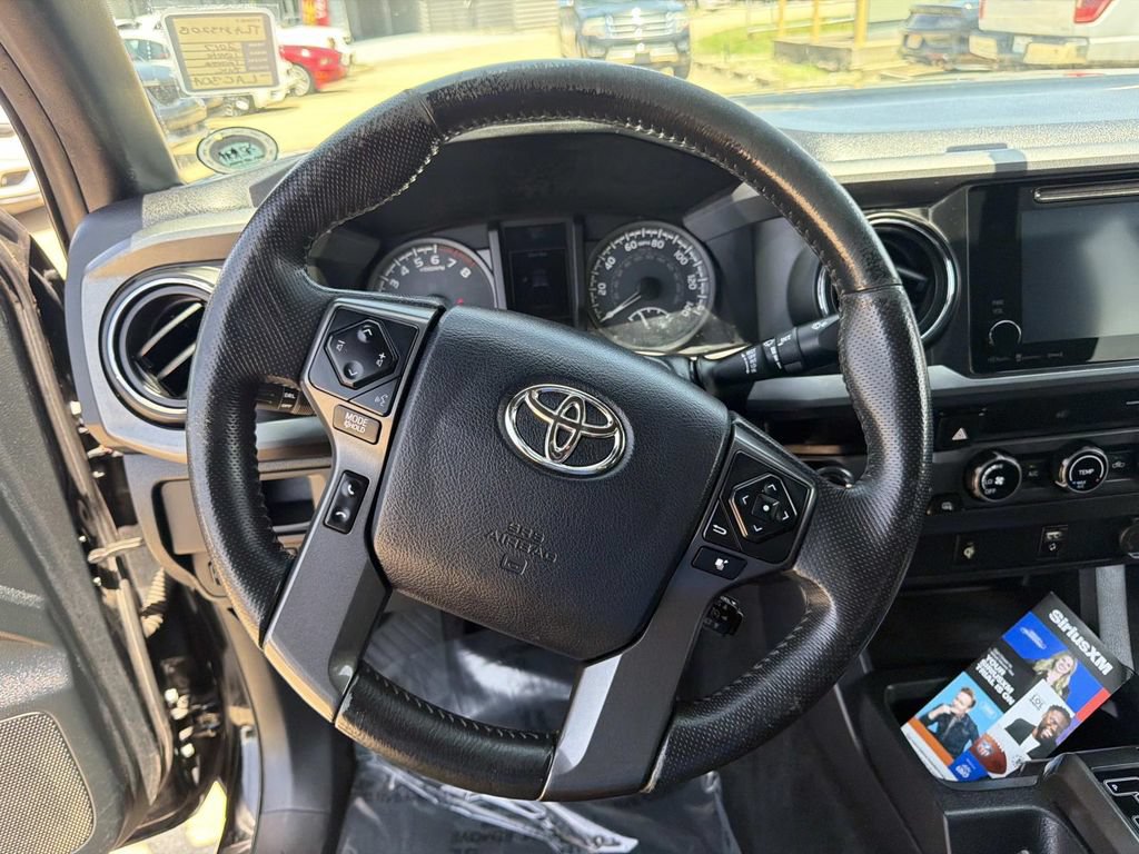 Used 2017 Toyota Tacoma TRD Off-Road w/ Tow Package (A/T) AWD/4WD image 24