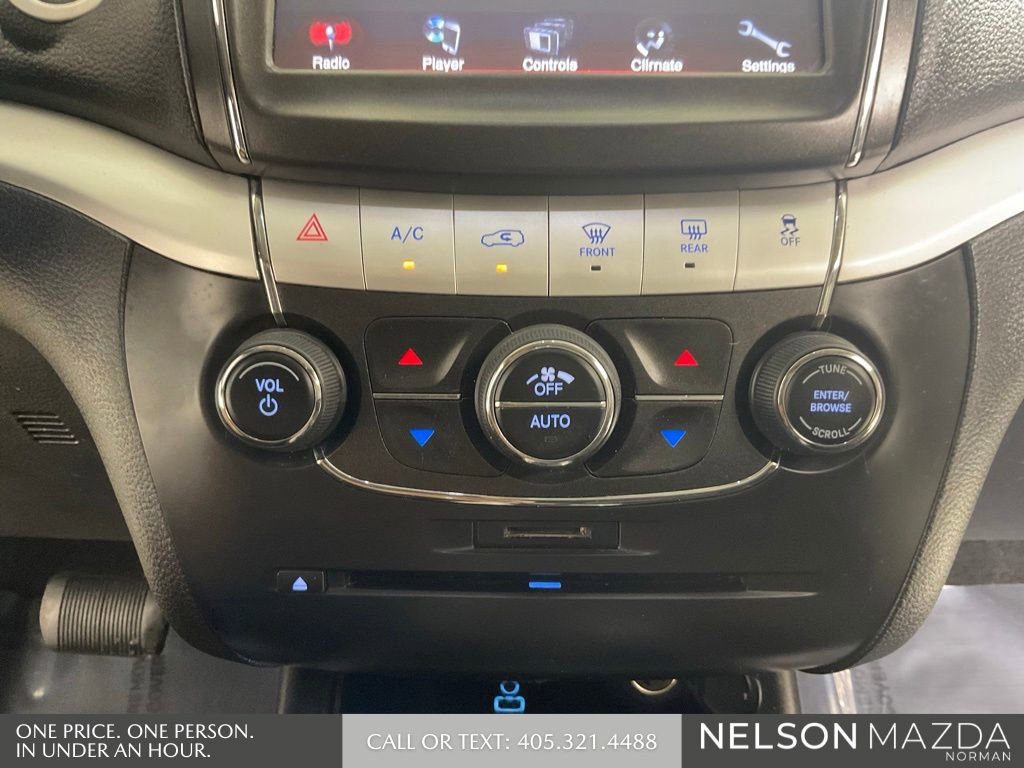 Used 2018 Dodge Journey SXT FWD image 38