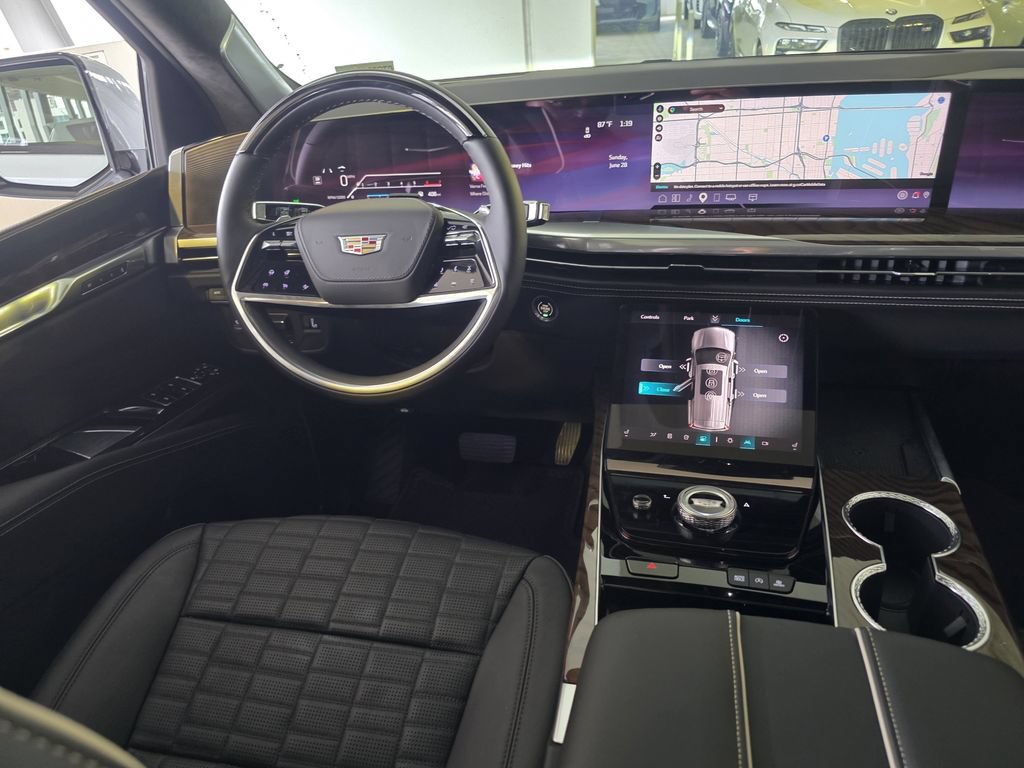 New 2026 Cadillac Escalade Platinum Sport w/ LPO, ONYX Package AWD/4WD image 9