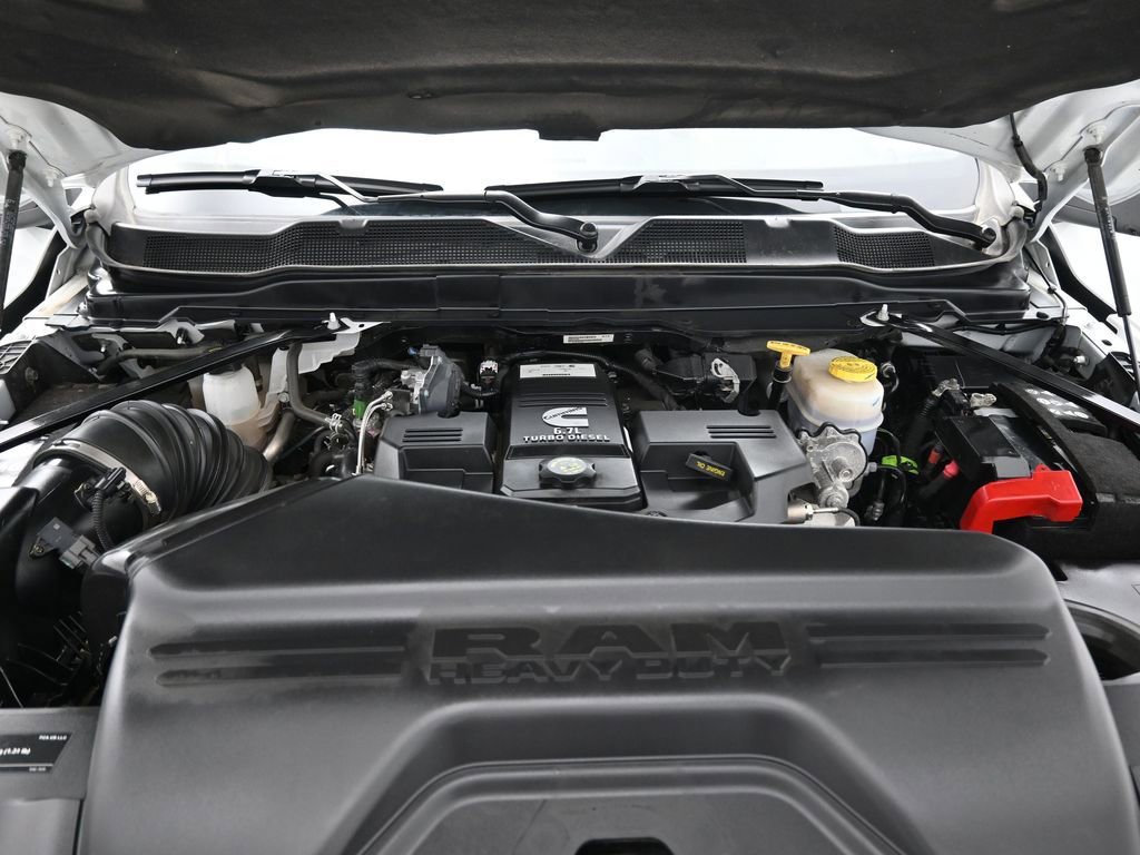 Used 2024 RAM 3500 Tradesman w/ Chrome Appearance Group image 25