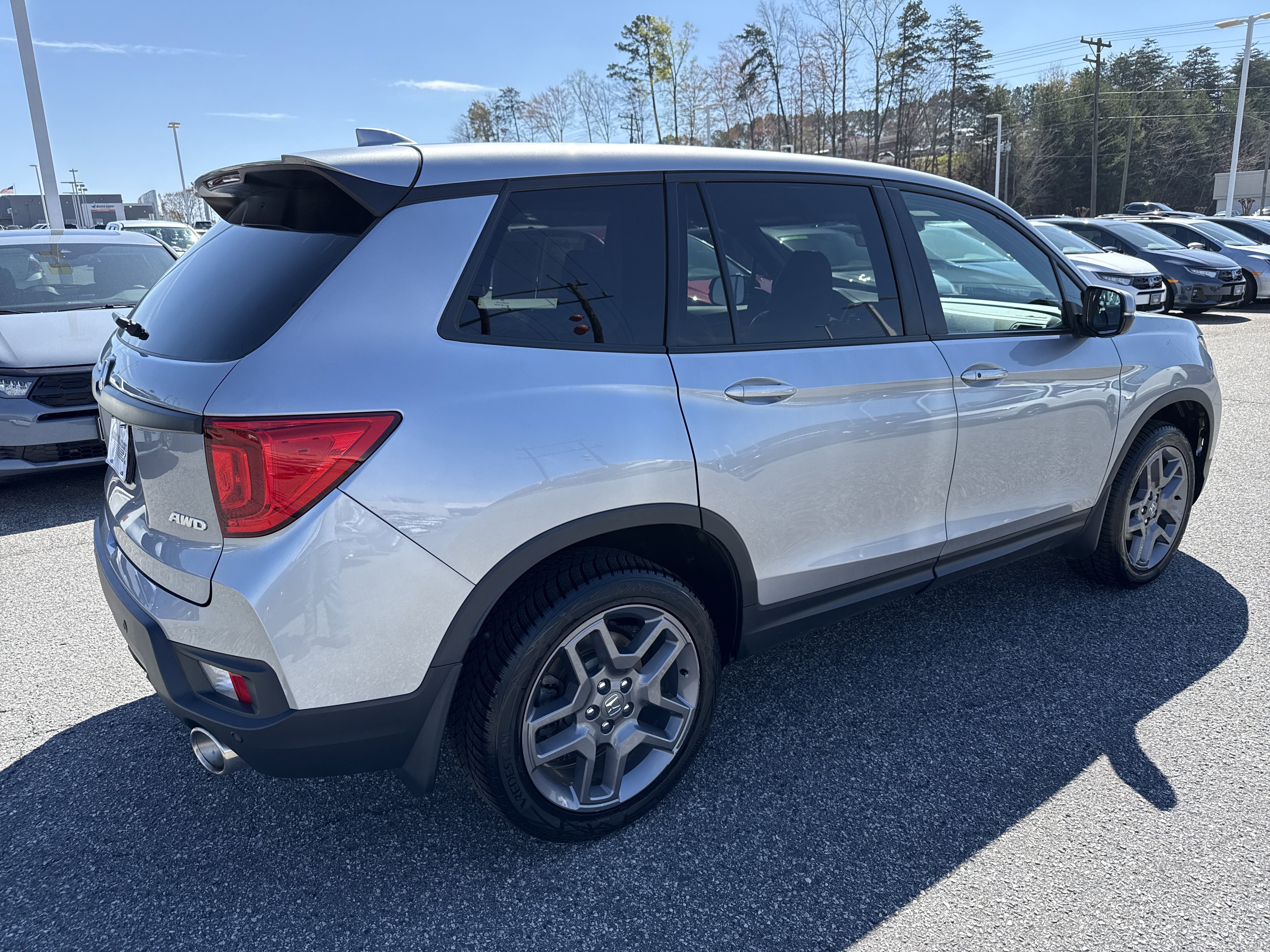 Used 2023 Honda Passport EX-L image 10