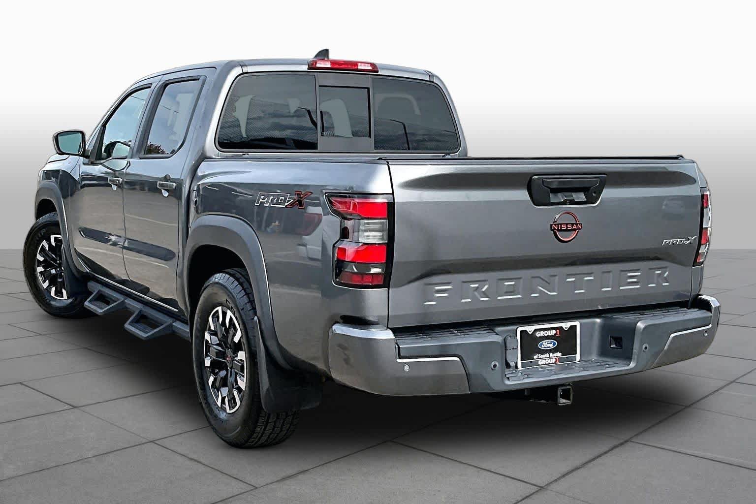 Used 2022 Nissan Frontier Pro-X RWD image 6