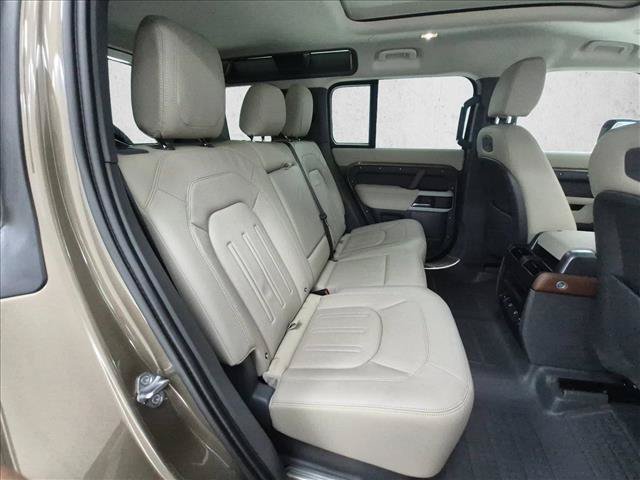 Certified 2022 Land Rover Defender 110 S AWD/4WD image 24