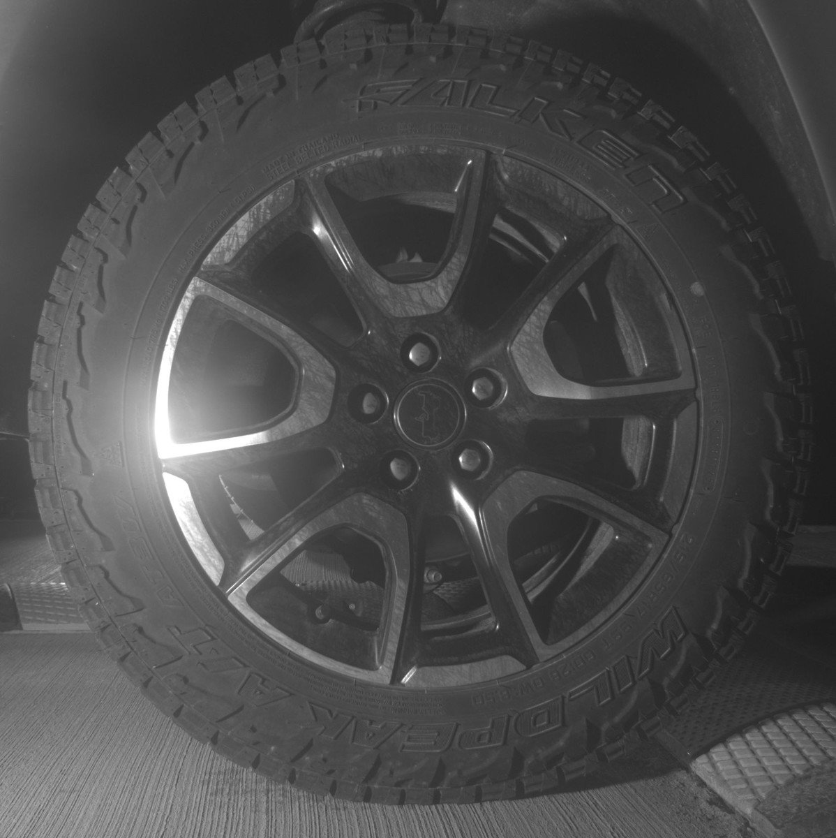 Used 2025 Jeep Compass Trailhawk AWD/4WD image 15