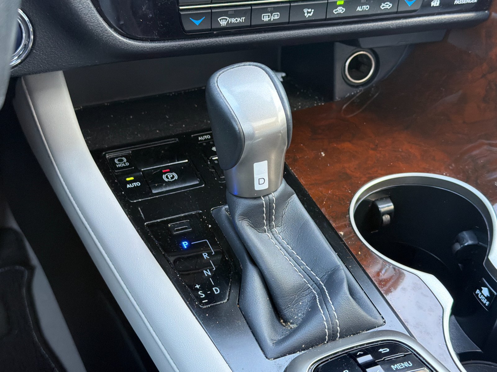 Used 2019 Lexus RX 450h AWD w/ Navigation Package image 23