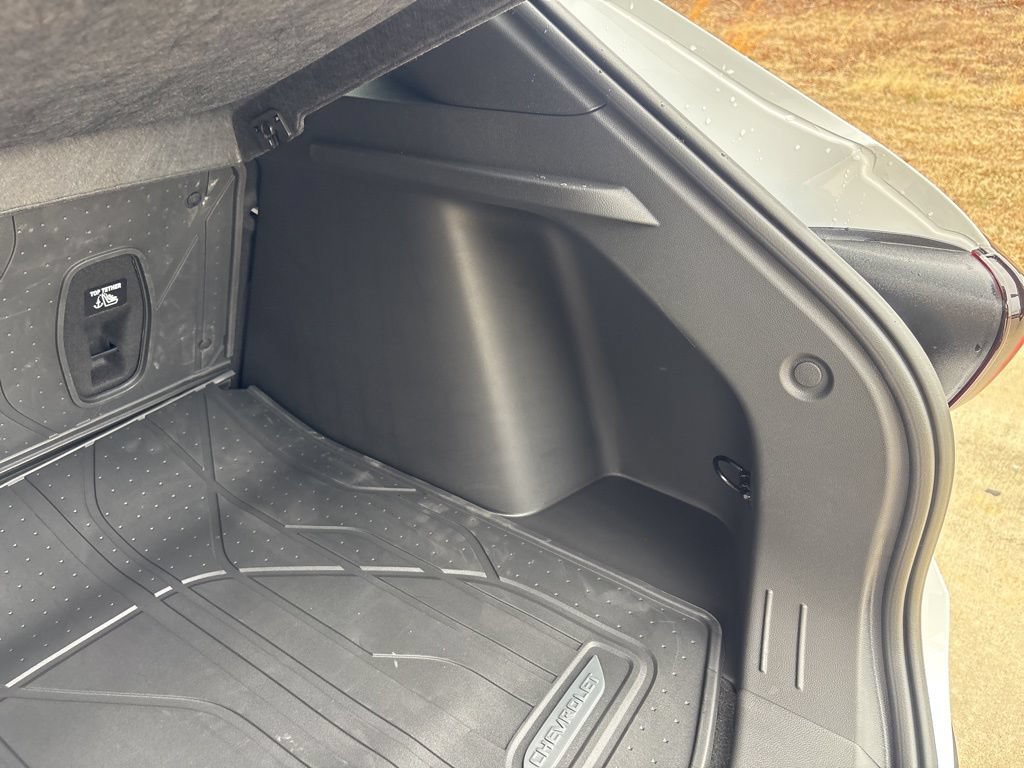 New 2026 Chevrolet Trax RS w/ Sunroof Package FWD image 48