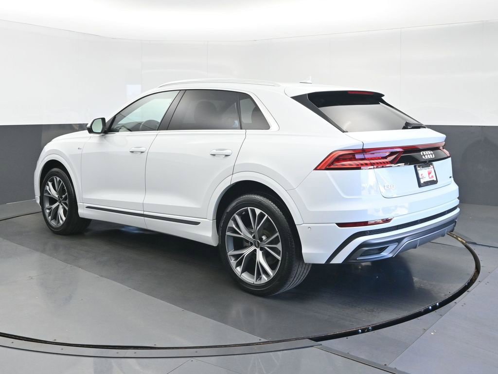 Used 2023 Audi Q8 Prestige w/ Prestige Package AWD/4WD image 5
