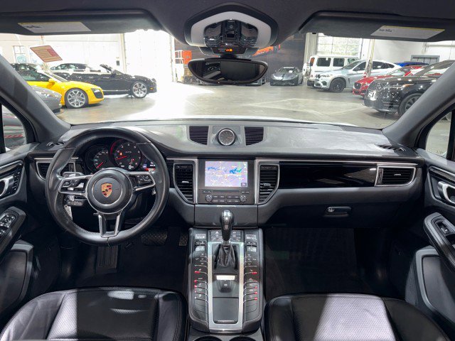 Used 2018 Porsche Macan GTS image 8