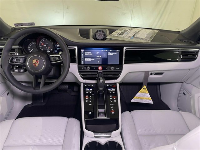 New 2026 Porsche Macan image 26
