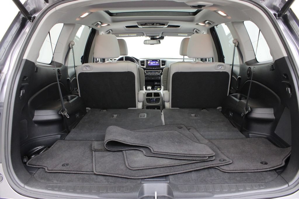 Used 2018 Honda Pilot Elite image 32