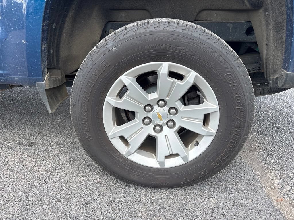 Used 2019 Chevrolet Colorado LT w/ LT Convenience Package RWD image 9
