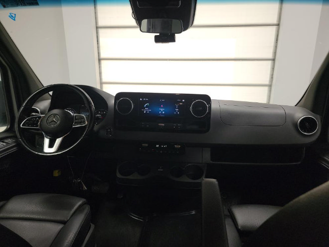 Used 2023 Mercedes-Benz Sprinter 2500 image 10