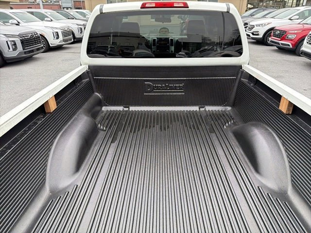Used 2015 Nissan Frontier S image 8