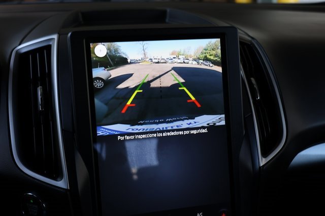 Used 2022 Ford Edge SE image 28